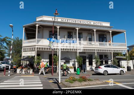 Martinborough Hotel, in Martinborough, einer Stadt im South Wairarapa District, in der Wellington Region von Neuseeland. Beliebter Zwischenstopp für Radfahrer Stockfoto