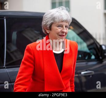 London, England, Großbritannien. 22. März 2023. Der ehemalige britische Premierminister THERESA MAY verlässt die Downing Street 10. (Kreditbild: © Tayfun Salci/ZUMA Press Wire) NUR REDAKTIONELLE VERWENDUNG! Nicht für den kommerziellen GEBRAUCH! Stockfoto