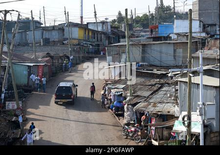 KENIA, Nairobi, Kibera Slum / KENIA, Nairobi, Slum Kibera Stockfoto