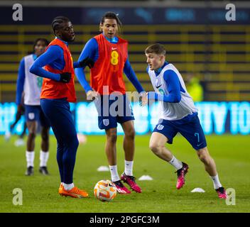 Manchester, Großbritannien. 22. März 2023. Manchester, England, März 22. 2023: Englische Spieler wärmen sich vor dem International Friendly Football Match zwischen England und Deutschland im City Football Academy Stadium in Manchester auf. (James Whitehead/SPP) Kredit: SPP Sport Press Photo. Alamy Live News Stockfoto