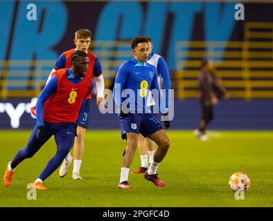 Manchester, Großbritannien. 22. März 2023. Manchester, England, März 22. 2023: Englische Spieler wärmen sich vor dem International Friendly Football Match zwischen England und Deutschland im City Football Academy Stadium in Manchester auf. (James Whitehead/SPP) Kredit: SPP Sport Press Photo. Alamy Live News Stockfoto