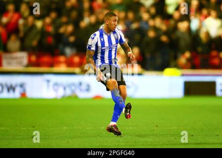 Oakwell Stadium, Barnsley, England - 21. März 2023 Liam Palmer (2) of Sheffield Mittwoch - während des Spiels Barnsley gegen Sheffield Wednesday, Sky Bet League One, 2022/23, Oakwell Stadium, Barnsley, England - 21. März 2023 Guthaben: Arthur Haigh/WhiteRosePhotos/Alamy Live News Stockfoto