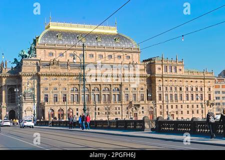 Prag, Tschechisch, 21. März 2019: Blick auf das Nationaltheater, Prag, Tschechische Republik Stockfoto