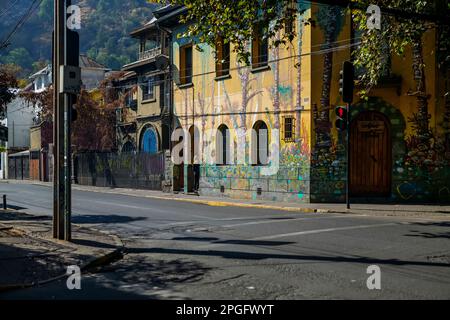 Street Art im Künstlerviertel Barrio Bellavista, Santiago, Chile Stockfoto