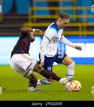 Manchester, Großbritannien. 22. März 2023. Manchester, England, März 22. 2023: Harvey Vale (21 England) wird während des international freundlichen Fußballspiels zwischen England und Deutschland im City Football Academy Stadium in Manchester, England, angegriffen. (James Whitehead/SPP) Kredit: SPP Sport Press Photo. Alamy Live News Stockfoto