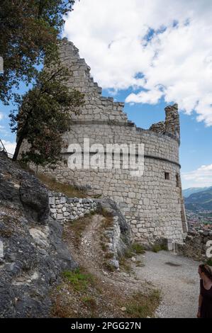 Bastione di Riva, Schloss aus dem 16. Jahrhundert über Riva am Gardasee Stockfoto