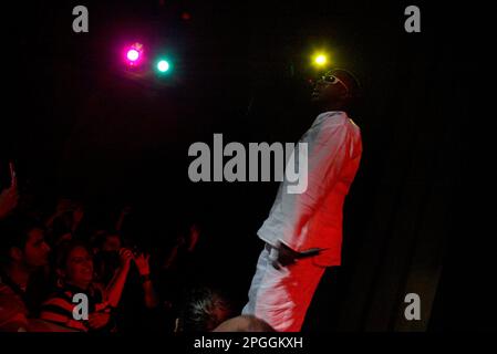 Bobby Brown, Ex-Mann von Whitney Houston, tritt live im Enmore Theatre auf, um für seine Album-Veröffentlichung „Greatest Hits“ zu werben. Sydney, Australien. 20.07.2007. Stockfoto