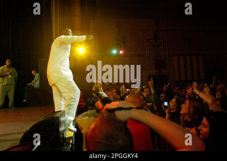 Bobby Brown, Ex-Mann von Whitney Houston, tritt live im Enmore Theatre auf, um für seine Album-Veröffentlichung „Greatest Hits“ zu werben. Sydney, Australien. 20.07.2007. Stockfoto