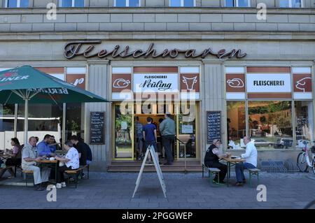 Fleischerei Neuling, Karl-Marx-Allee, Friedrichshain, Berlin, Deutschland Stockfoto