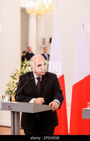 RIGA, LETTLAND. 22. März 2023 George Vella (auf Foto), Präsident von Malta und Präsident von Egils Levits von Lettland, während der Pressekonferenz nach dem Treffen im Schloss Riga. Stockfoto