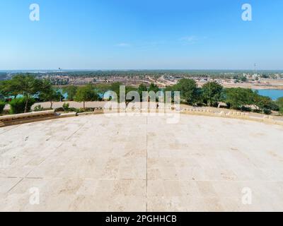 Panoramablick auf Babylon Palm Farms vom Saddam Hussein Präsidentenpalast. Stockfoto