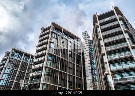 London, Großbritannien - 5. Januar 2023: One Hyde Park, moderne Luxusapartments auf dem Knightsbridge Harrods Estate. Das Penthouse ist das teuerste in der U Stockfoto