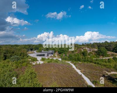 Buitencentrum im Schoorlser Dunes Naturschutzgebiet, Schoorl, Nordholland, Niederlande, Europa aus der Vogelperspektive Stockfoto