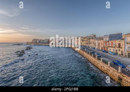 Die atemberaubende Landschaft der Ortigia Küste in Syrakus Sizilien Stockfoto