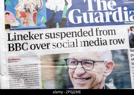 „Lineker suspendiert von BBC über Social Media Row“ Guardian Schlagzeile Titelseite BBC-Artikel 11. März 2023 London UK Stockfoto