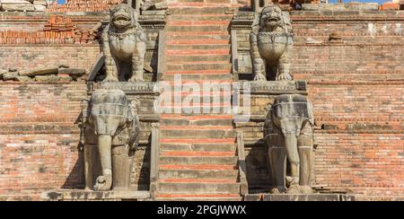 Skulpturen des Fasi-Dega-Tempels in Bhaktapur, Nepal Stockfoto