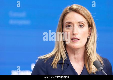 Nicolas Landemard / Le Pictorium - Pressekonferenz von Roberta Metsola - 23/3/2023 - Belgien / Brüssel / Brüssel - im Rahmen des EU-Gipfels sprach der Präsident des Europäischen Parlaments vor der Presse. Stockfoto