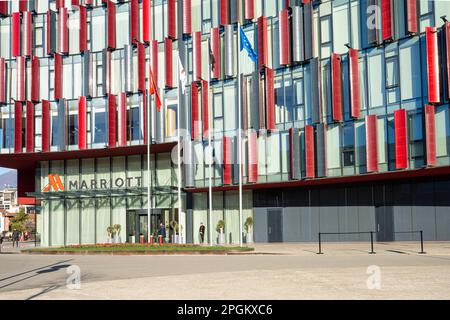 Tirana, Albanien. März 2023. Außenansicht des Mariott Hotels im Stadtzentrum Stockfoto