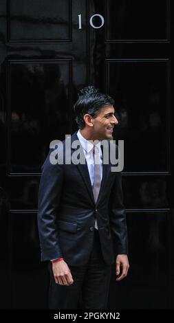 London, Großbritannien. 23. März 2023. Der britische Premierminister Rishi Sunak begrüßt heute in der Downing Street 10 in Westminster den albanischen Ministerpräsidenten EDI Rama. Rama, albanischer Ministerpräsident seit 2013 und Leiter der Sozialistischen Partei Albaniens, hatte kürzlich Innenministerin Suella Braverman wegen ihrer Äußerungen zu albanischen Migranten kritisiert. Kredit: Imageplotter/Alamy Live News Stockfoto