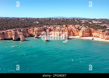 Luftaufnahme von praia de Marinha an der Algarve Portugal Stockfoto