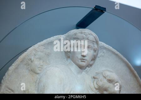 Madoona und Kind mit dem jungen Johannes von Giovan Francesco Rustici im Bargello Stockfoto