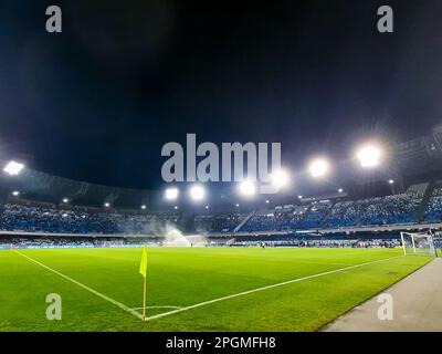 Neapel, Italien. 23. März 2023. Neapel, Italien, März 23. 2023: Allgemeiner Überblick über das Diego Armando Maradona Stadion vor dem Fußballspiel der UEFA European Qualifiers (Euro 2024) zwischen Italien und England im Diego Armando Maradona Stadion in Neapel, Italien. (Daniela Porcelli/SPP) Kredit: SPP Sport Press Photo. Alamy Live News Stockfoto