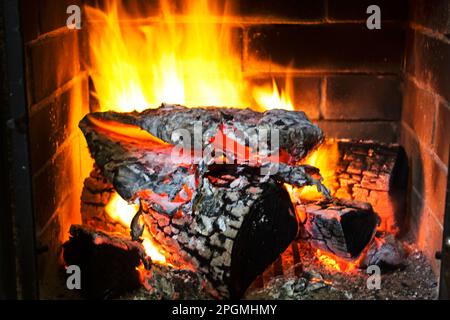 Feuer im Kamin Stockfoto