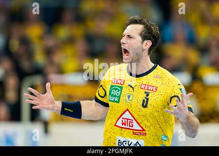 Mannheim, Deutschland. 23. März 2023. Handball: Bundesliga, Rhein-Neckar Löwen - HSV Hamburg, Matchday 24, SAP Arena. Uwe Gensheimer vom Rhein-Neckar Löwen feiert ein Tor. Kredit: Uwe Anspach/dpa/Alamy Live News Stockfoto