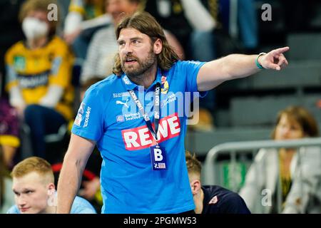 Mannheim, Deutschland. 23. März 2023. Handball: Bundesliga, Rhein-Neckar Löwen - HSV Hamburg, Matchday 24, SAP Arena. Sebastian Hinze, Trainer des Rhein-Neckar Löwen, Gesten. Kredit: Uwe Anspach/dpa/Alamy Live News Stockfoto