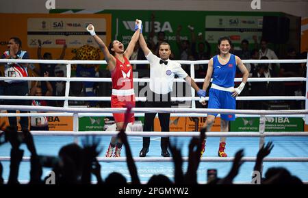 Neu-Delhi, Indien. 23. März 2023. NEU-DELHI, INDIEN - MÄRZ 23 2023: Die indische Boxerin Lovlina Borgohain reagiert, nachdem sie am 23. März 2023 bei der IBA Women's Boxing World Championships in Neu-Delhi, Indien, ihr Halbfinalspiel der Kategorie 70-75kg (Leichtgewicht) gegen den chinesischen Boxer Li Qian gewonnen hat. (Foto: Sanjeev Verma/Hindustan Times/Sipa USA) Guthaben: SIPA USA/Alamy Live News Stockfoto