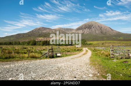 Scotland Isle of Skye Red Cullins von Loch Cill Chriosd Stockfoto