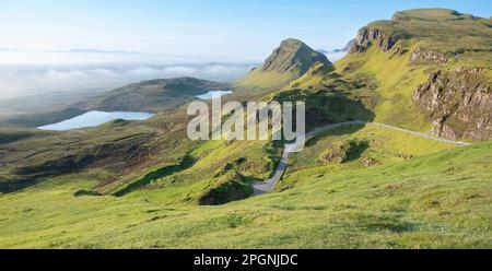 Schottland der Quiraing-Erdrutsch an der Ostseite von Skye, dem nördlichsten Gipfel des Trotternish Ridge Stockfoto