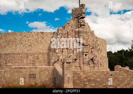 Monumento a la Patria (Denkmal für das Vaterland) auf Paseo Montejo. Merida, Yucatan, Mexiko. Stockfoto