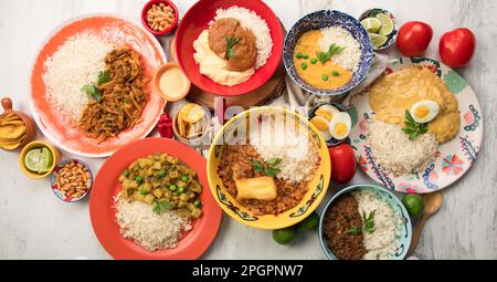 Peruanische Speisen am Büfetttisch verschiedene Gerichte, traditionelle peruanische Gourmetküche Stockfoto