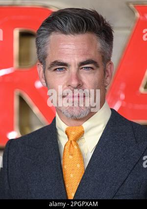 London, Großbritannien. 23. März 2023. Chris Pine bei The Dungeons & Dragons Honour among Thieves UK Premiere am 23. März 2023 in London, Großbritannien. Foto: Stuart Hardy/ABACAPRESS.COM Kredit: Abaca Press/Alamy Live News Stockfoto