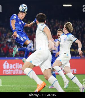 Neapel, Kampanien, Italien. 23. März 2023. Mateo Retegui aus Italien während des Fußballspiels, das für die UEFA Qualifiers European zwischen den italienischen und englischen Nationalmannschaften im Diego Armando Maradona Stadion in Neapel gültig ist. (Kreditbild: © Fabio Sasso/ZUMA Press Wire) NUR REDAKTIONELLE VERWENDUNG! Nicht für den kommerziellen GEBRAUCH! Stockfoto