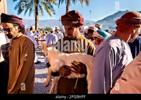 Szenen vom Freitagsziegenmarkt, Nizwa, Oman Stockfoto