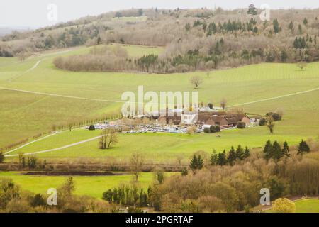 Luftaufnahme des Denbies Wine Estate von Box Hill, Surrey Hills, Surrey, England, Großbritannien, 2023 Stockfoto