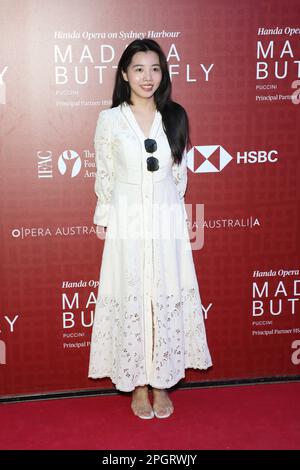 Sydney, Australien. 24. März 2023 TBC kommt auf dem roten Teppich an der Eröffnungsnacht der Madama Butterfly Handa Opera im Hafen von Sydney an der Flottentreppe an, Mrs. Macquaries Point. Kredit: Richard Milnes/Alamy Live News Stockfoto