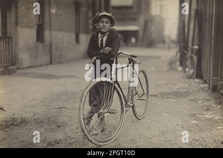 Messenger Boy for Mackay Telegraph Company, Waco, Texas] September 1913 von Lewis Hine Stockfoto