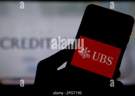 Gaziantep, Türkei. 23. März 2023. Gaziantep, Türkei. März 2023. Die Logos der Banken und Finanzdienstleistungsunternehmen UBS und Credit Suisse. Die Credit Suisse wurde kürzlich von der UBS Bank übernommen, um die Schweizer Wirtschaft zu schützen und die Finanzstabilität im globalen Bankensystem zu sichern. Der Deal folgt auf den Zusammenbruch der Silicon Valley Bank und der New Yorker Signature Bank in den letzten Wochen (Kreditbild: © Muhammad ATA/IMAGESLIVE via ZUMA Press Wire). Nicht für den kommerziellen GEBRAUCH! Stockfoto