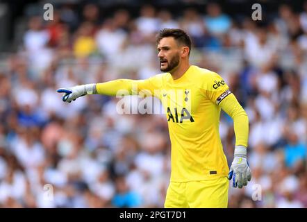 Aktenfoto von 03-09-2022 von Tottenham Hotspur Torwart Hugo Lloris, der sich von einer Knieverletzung erholte, indem er am Donnerstag in einem hinter verschlossenen Türen spielte. Ausgabedatum: Freitag, 24. März 2023. Stockfoto