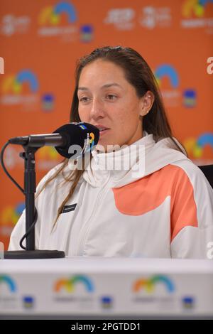 Miami Gardens, USA. 23. März 2023. MIAMI GARDENS, FLORIDA - 23. MÄRZ: Jessica Pegula (USA) während der Konferenz der Miami Open präsentiert von Itaú im Hard Rock Stadium am 23. März 2023 in Miami Gardens, Florida. (Foto: JL/Sipa USA) Guthaben: SIPA USA/Alamy Live News Stockfoto