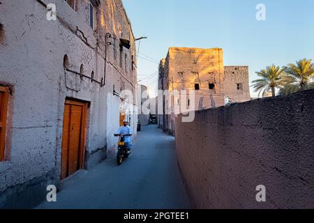 Straßenszenen in der Altstadt, Nizwa, Oman Stockfoto