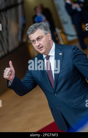 BRÜSSEL - Ministerpräsident von Kroatien Andrej Plenkovic gibt nach dem zweiten Tag des jährlichen Frühjahrsgipfels des Europäischen Rates eine Pressekonferenz. Auf dem Gipfel werden unter anderem die Beziehungen zur Ukraine und die Wirtschaftspolitik erörtert. ANP JONAS ROOSENS niederlande raus - belgien raus Stockfoto