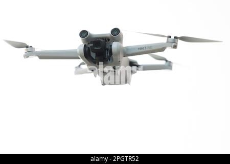 DJI Mini 3 Pro Drohne Bild von Antony Thompson - Thousand Word Media, KEIN VERKAUF, KEINE SYNDICATION. Weitere Informationen erhalten Sie von Mob: 07775556610 Web: w Stockfoto