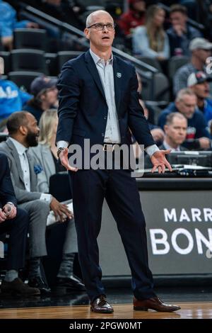 Connecticut Huskies Cheftrainer Dan Hurley während eines Basketballturniers der NCAA gegen die Arkansas Razorbacks am Montag, den 23. März 2023, bei T Stockfoto