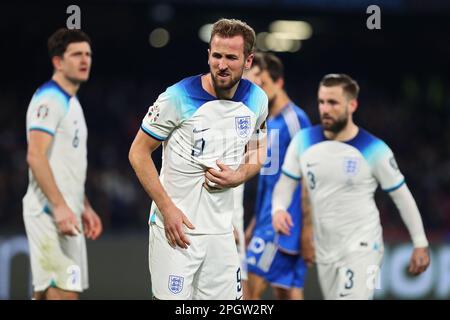 Neapel, Italie. 23. März 2023. Harry Kane aus England reagiert am 23. März 2023 auf dem Fußballspiel UEFA Euro 2024, European Qualifiers, Group C zwischen Italien und England im Stadio Diego Armando Maradona in Neapel, Italien – Photo Federico Proietti/DPPI Credit: DPPI Media/Alamy Live News Stockfoto