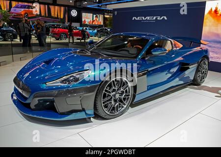 Der vollelektrische Sportwagen Rimac Nevera auf der Brüsseler Autosalon European Motor Show. Brüssel, Belgien - 13. Januar 2023. Stockfoto