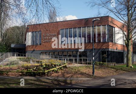 St. Nicholas Park Leisure Centre, Warwick, Warwickshire, England, Großbritannien Stockfoto